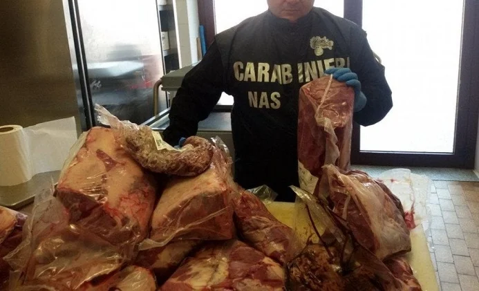 Irregolarità in una ditta di macellazione e azienda agricola del Fermano