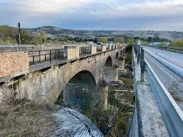 Ricostruzione Ponte Ancaranese: basta silenzi e fedeltà di partito verso l’Ufficio Ricostruzione il Comune si muova