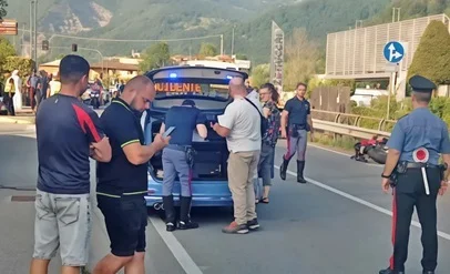 Scontro in A14 nel Fermano, muore un centauro 