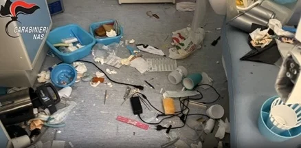 Sospesa l’attività di uno studio odontoiatrico ispezionato dai Carabinieri del NAS di Pescara e giudicato in condizioni fatiscenti