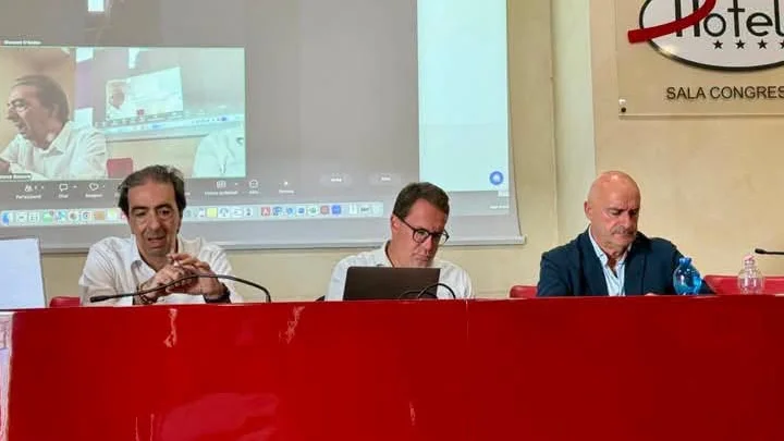ABRUZZO SVEGLI LE POLITICHE PER MONTAGNE, FORESTE, ENTI LOCALI. UNCEM: REGIONE PASSI ALL'AZIONE CONCRETA E DI PROSPETTIVA. URGENTE UN CAMBIO DI ROTTA