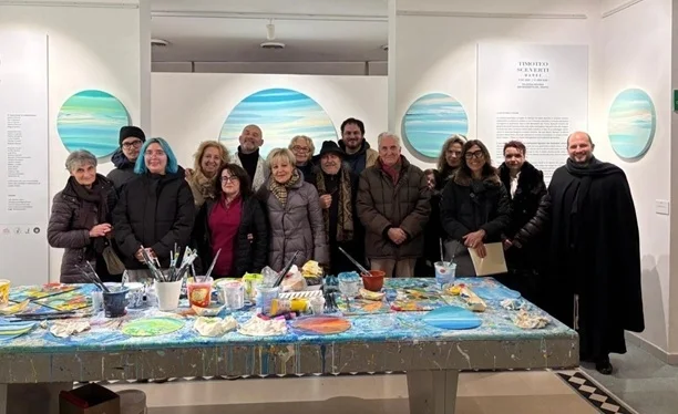 Psichiatria alla Palazzina Azzurra di San Benedetto con il laboratorio di pittura dinamica di Timoteo Sceverti