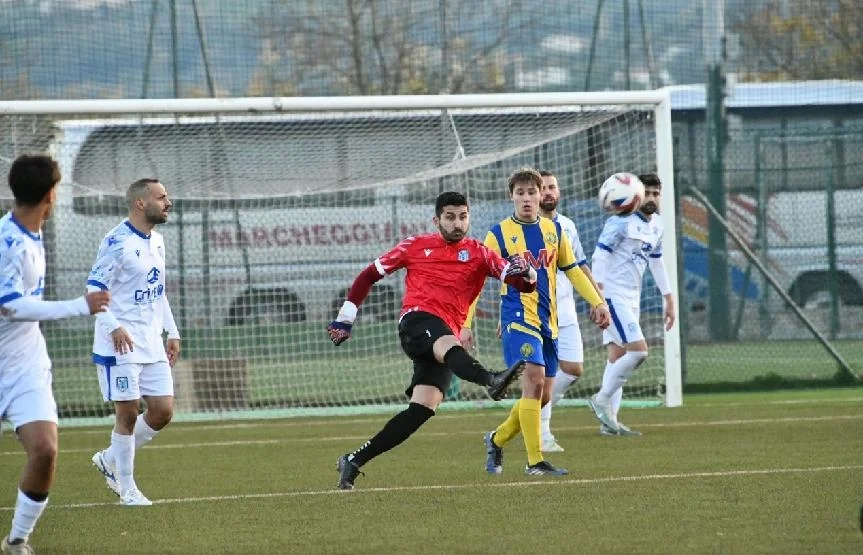 Andrea Testa lascia l'Atletico Mariner