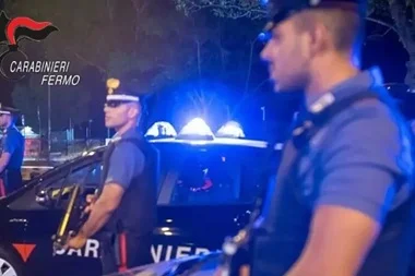 Accoltella al volto l'anziano compagno di stanza in una Rsa a Petritoli, 84enne denunciato 
