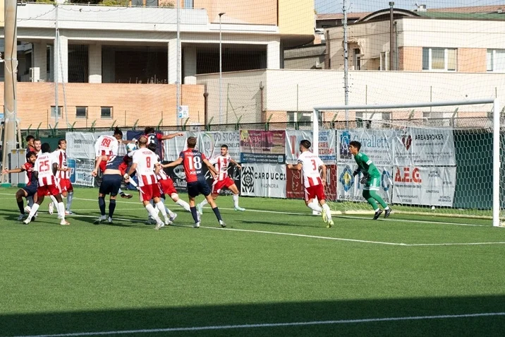 Nel girone F di serie D diciassette squadre a rincorrere la capolista Ostia Mare che non è più la sorpresa del campionato