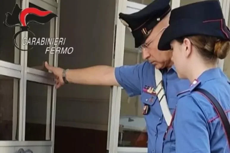 Violano domiciliari e sorveglianza speciale, denunciati
