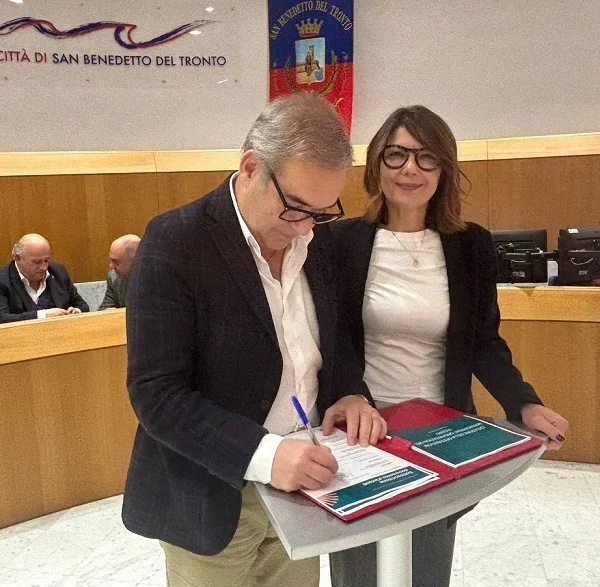PATTO TRA SETTE COMUNI PICENI, OPERATORI E CITTADINI PER IL TURISMO DEL FUTURO