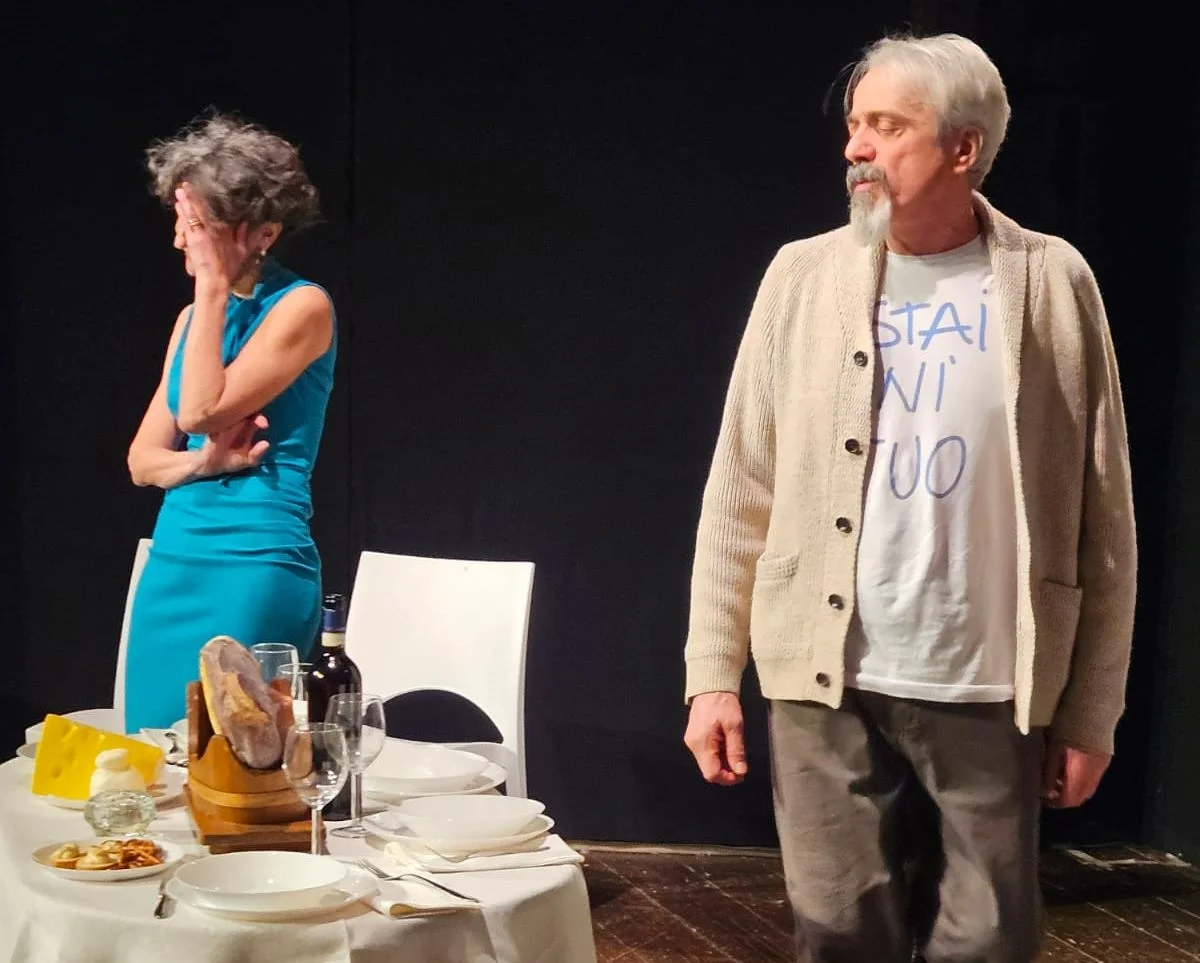“Quando vengono i vicini”:  commedia tutta da ridere al PalaFolli Teatro
