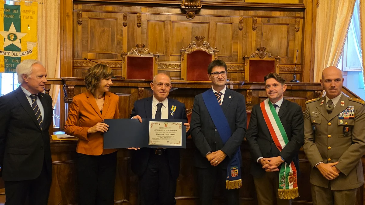 I neo Maestri del Lavoro a palazzo San Filippo per la consegna degli attestati
