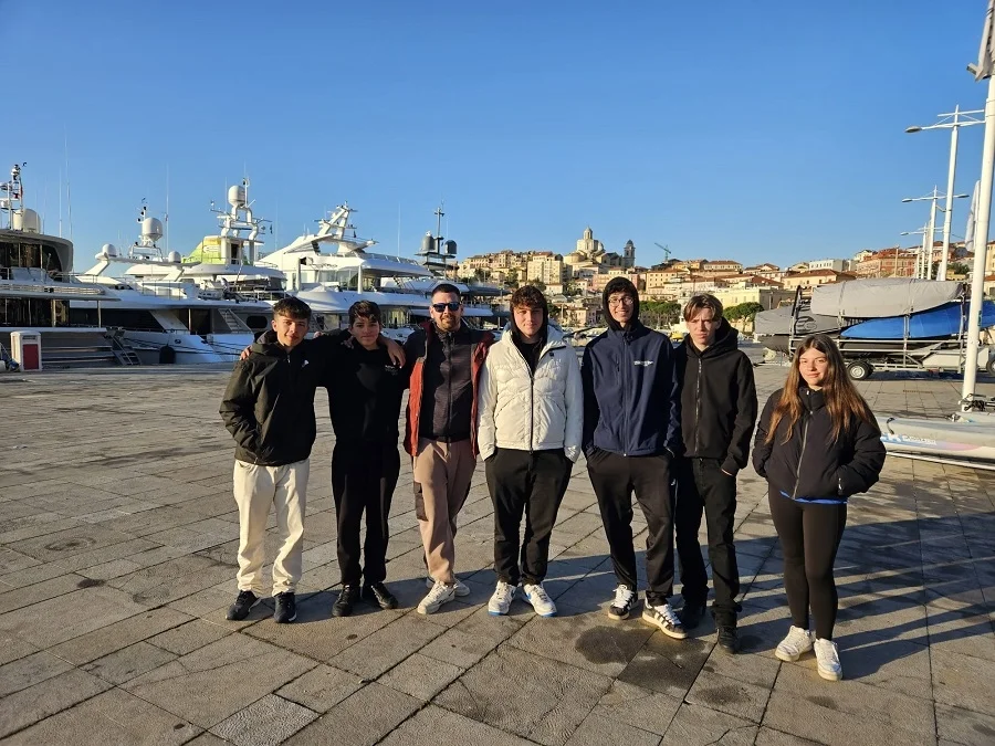 I giovani velisti del Circolo Nautico Sambenedettese hanno gareggiato nelle categorie ILCA4, ILCA6 e ILCA7