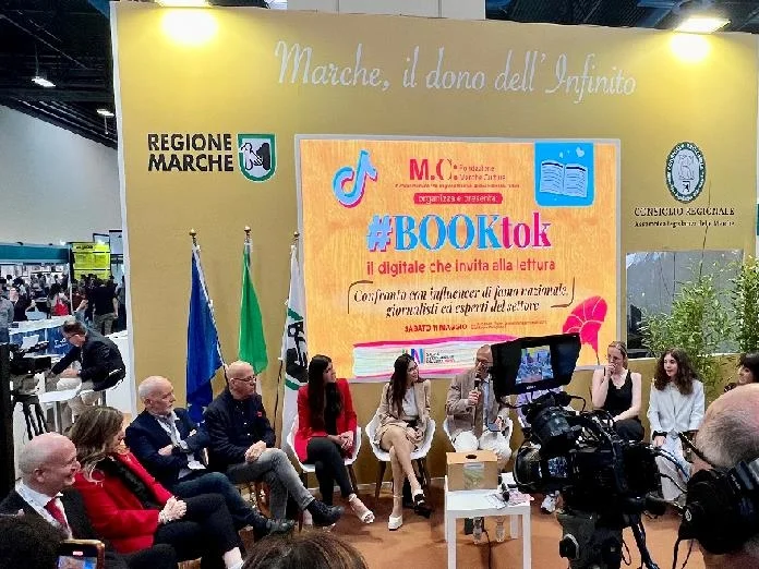 Sulle ali della lettura (e dei social), Marche protagoniste al Salone del libro