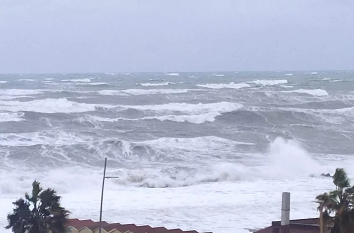 Vento forte e neve sulle Marche, 75 interventi vigili del fuoco