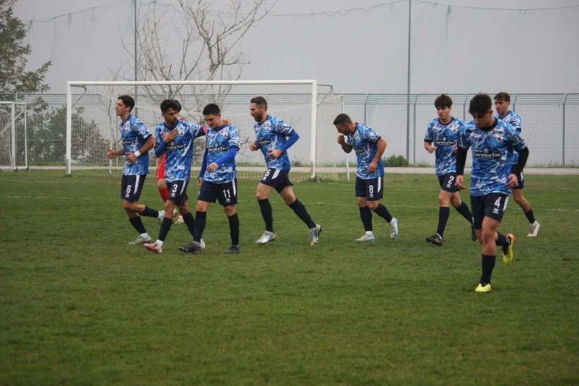 Il sig. Santoro di Pesaro è l'arbitro designato a dirigere il match della 14^ di Promozione girone B, Aurora Treia - Azzurra Sbt