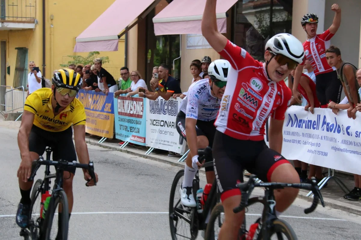 Ferragosto classico sulle strade di Fiuminata con gli allievi: Trofeo Sirio Castellucci – Gara Alta Valle del Potenza