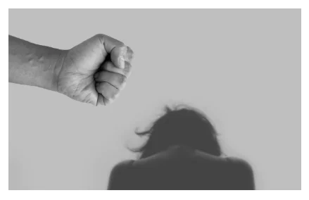 Violento e aggressivo con la sua donna, il Questore lo ammonisce