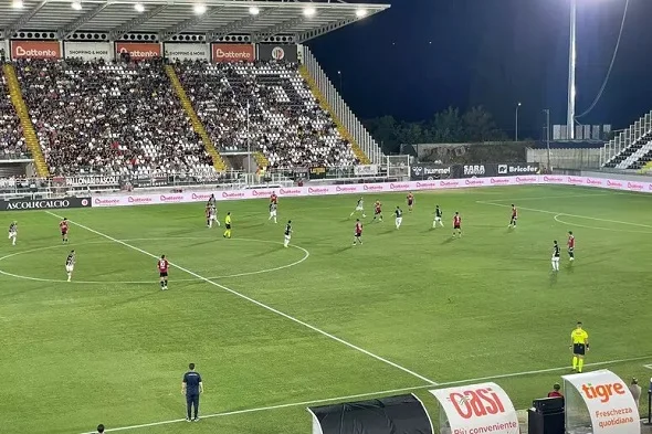 Calcio: in Coppa Italia l'Ascoli batte il Potenza 3-1 e supera il turno