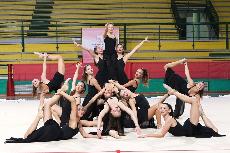 Il Palasport “Bernardo Speca” di San Benedetto ha ospitato il 14° saggio di fine anno della Progetto Ritmica di San Benedetto
