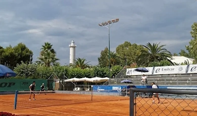 Al circolo tennis Maggioni di San Benedetto workshop di psicopedagogia applicata allo sport giovanile multidisciplinare