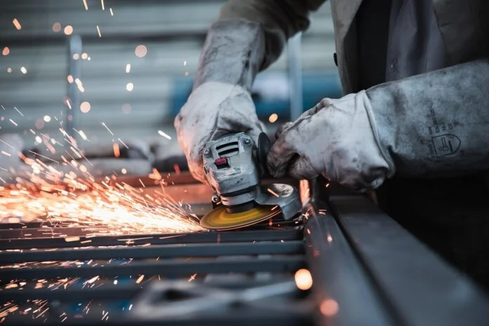 Lavoro, in Italia la vita lavorativa dura appena 33 anni, quattro anni e mezzo meno della media europea