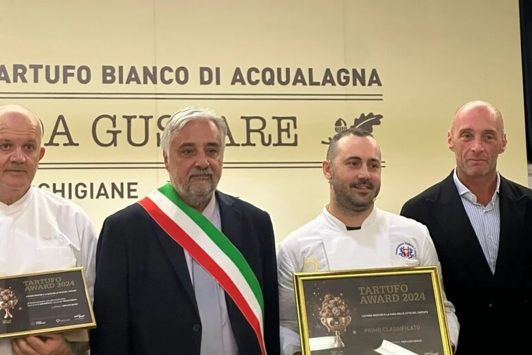 Lo chef ascolano Davide Camaioni trionfa ad Acqualagna