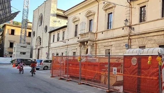 Ascoli Piceno - Disagi alla Sant'Agostino, la scuola rimane senza palestra e senza scala anticendio